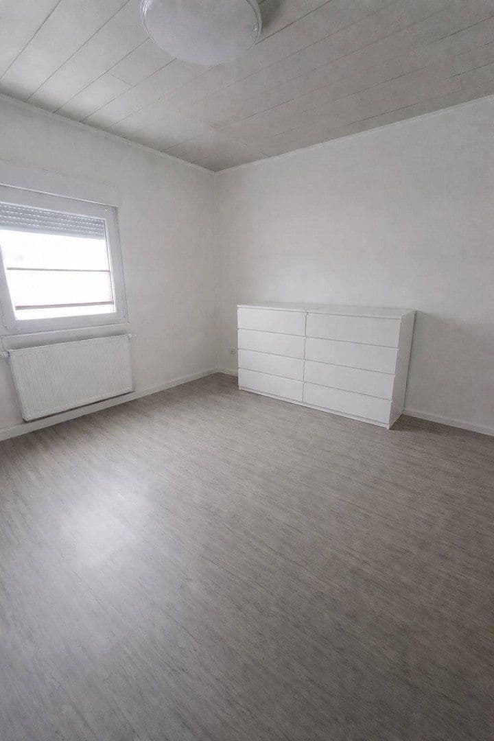 4 bedroom flat to rent, 100 m², Weserstraße 29, Rüsselsheim am Main, Hesse 4 bedroom flat to rent, 100 m², Weserstraße 29, Rüsselsheim am Main, Hesse
