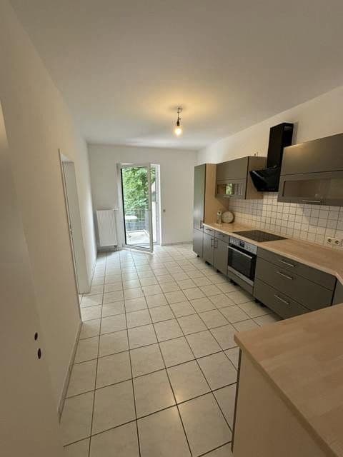 3 bedroom flat to rent, 80 m², Scharrenbroicher Straße 55c, Rösrath, North Rhine-Westphalia 3 bedroom flat to rent, 80 m², Scharrenbroicher Straße 55c, Rösrath, North Rhine-Westphalia