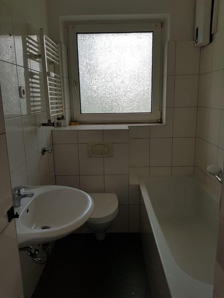 3 bedroom flat to rent, 55 m², Odenwaldstraße 16, Oberhausen, North Rhine-Westphalia 3 bedroom flat to rent, 55 m², Odenwaldstraße 16, Oberhausen, North Rhine-Westphalia