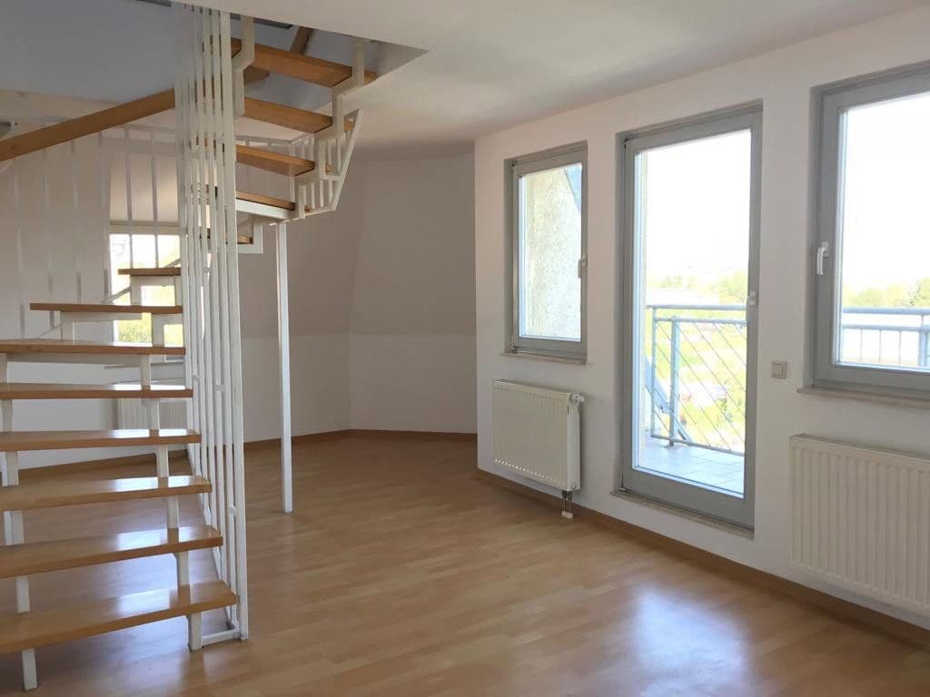 1 bedroom with open-plan kitchen flat to rent, 71 m², Carolastraße 32, Zwickau, Saxony 1 bedroom with open-plan kitchen flat to rent, 71 m², Carolastraße 32, Zwickau, Saxony