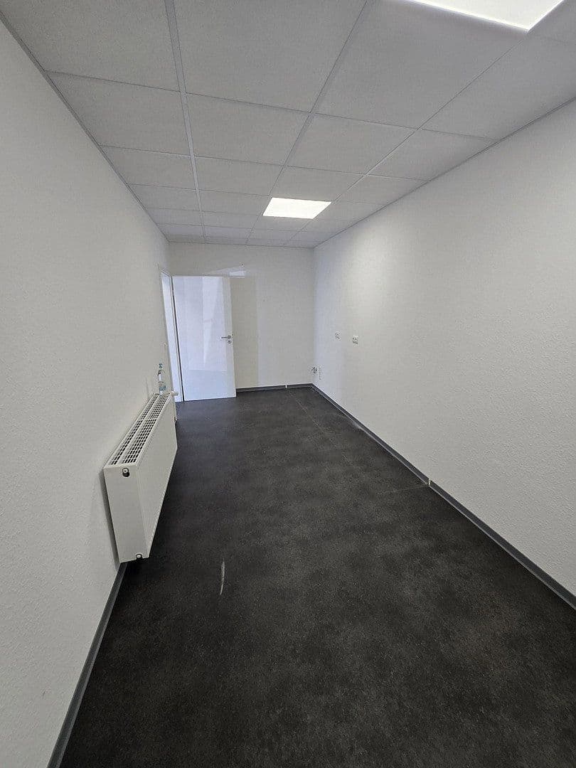 non-residential property to rent, 450 m², Viersener Straße 240, Mönchengladbach, North Rhine-Westphalia non-residential property to rent, 450 m², Viersener Straße 240, Mönchengladbach, North Rhine-Westphalia