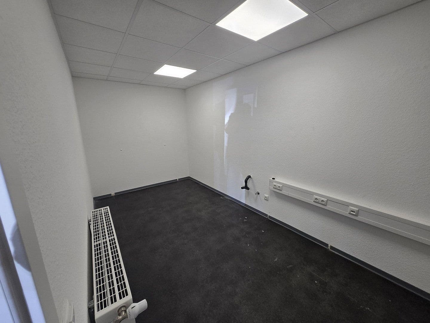 non-residential property to rent, 450 m², Viersener Straße 240, Mönchengladbach, North Rhine-Westphalia non-residential property to rent, 450 m², Viersener Straße 240, Mönchengladbach, North Rhine-Westphalia