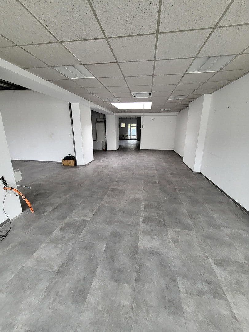 non-residential property to rent, 450 m², Viersener Straße 240, Mönchengladbach, North Rhine-Westphalia non-residential property to rent, 450 m², Viersener Straße 240, Mönchengladbach, North Rhine-Westphalia
