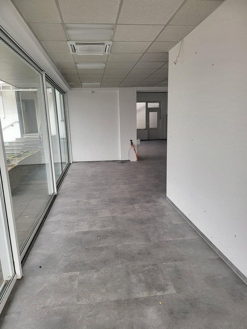non-residential property to rent, 450 m², Viersener Straße 240, Mönchengladbach, North Rhine-Westphalia non-residential property to rent, 450 m², Viersener Straße 240, Mönchengladbach, North Rhine-Westphalia