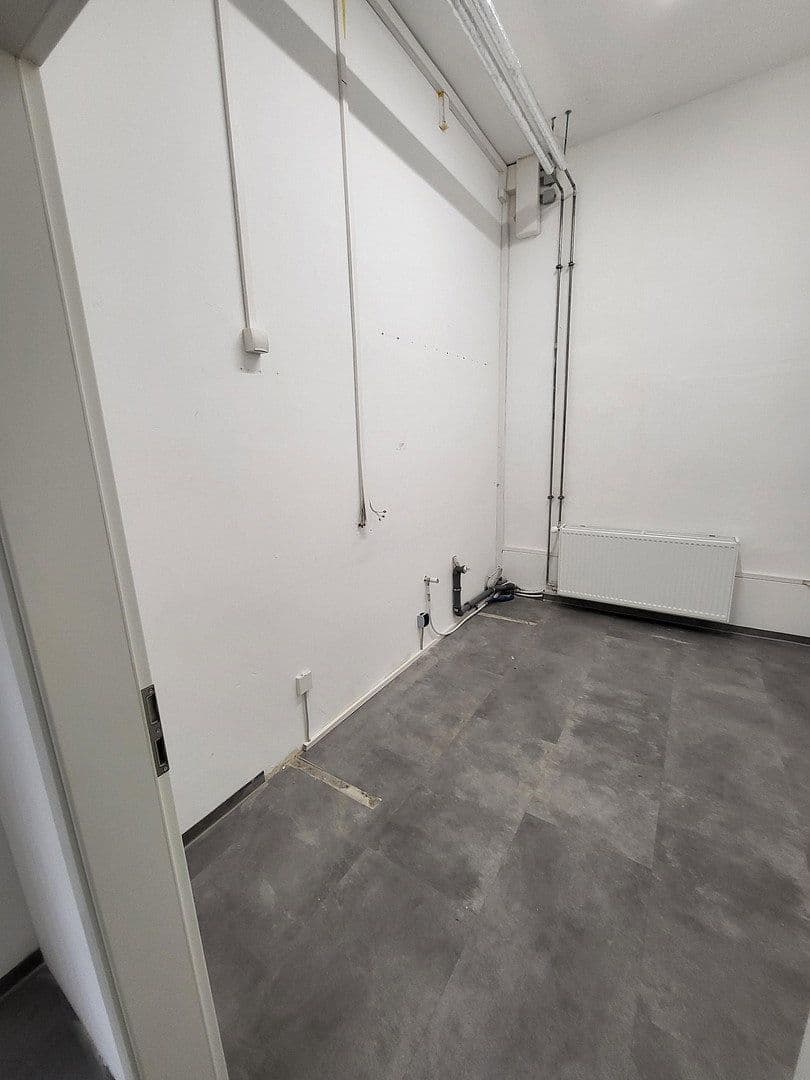 non-residential property to rent, 450 m², Viersener Straße 240, Mönchengladbach, North Rhine-Westphalia non-residential property to rent, 450 m², Viersener Straße 240, Mönchengladbach, North Rhine-Westphalia