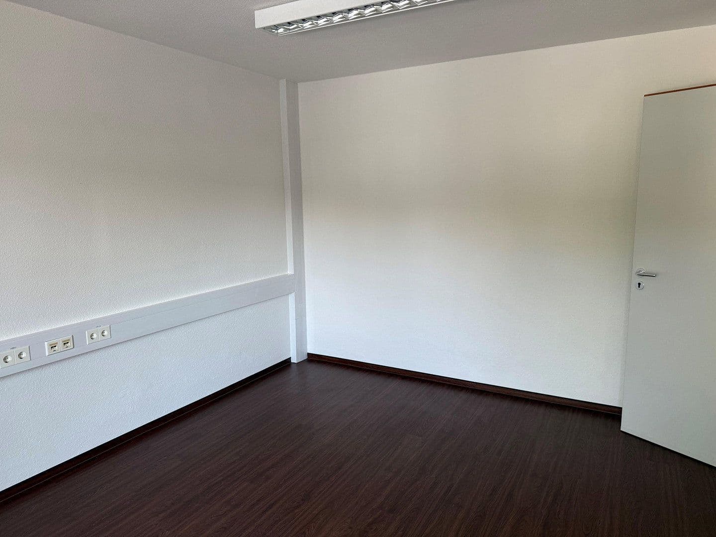 office to rent, 170 m², Siemensstraße 9, Wiesbaden, Hesse office to rent, 170 m², Siemensstraße 9, Wiesbaden, Hesse