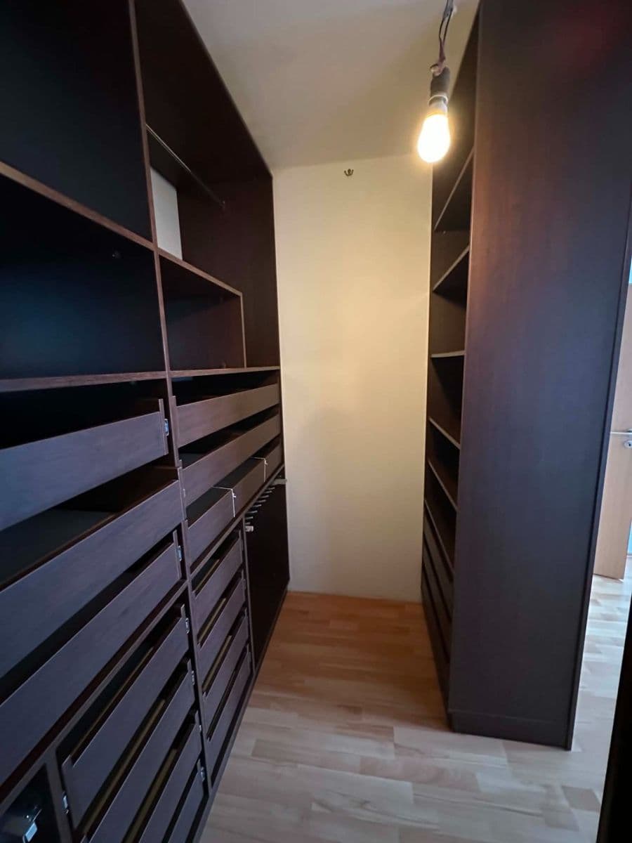 1 bedroom with open-plan kitchen flat to rent, 65 m², V Uličce, Brandýs nad Labem-Stará Boleslav, Středočeský Region 1 bedroom with open-plan kitchen flat to rent, 65 m², V Uličce, Brandýs nad Labem-Stará Boleslav, Středočeský Region