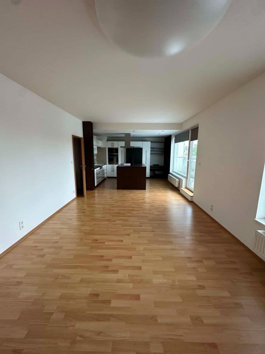 1 bedroom with open-plan kitchen flat to rent, 65 m², V Uličce, Brandýs nad Labem-Stará Boleslav, Středočeský Region 1 bedroom with open-plan kitchen flat to rent, 65 m², V Uličce, Brandýs nad Labem-Stará Boleslav, Středočeský Region