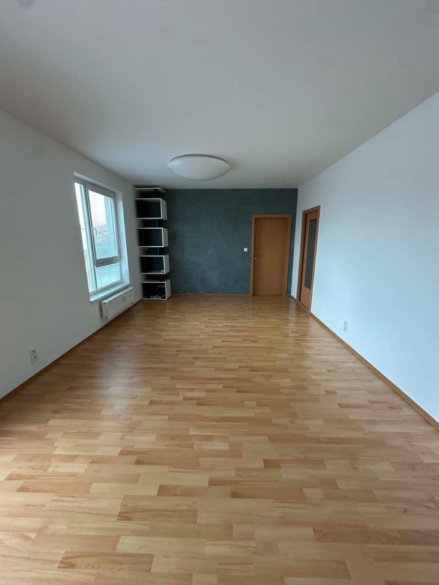 1 bedroom with open-plan kitchen flat to rent, 65 m², V Uličce, Brandýs nad Labem-Stará Boleslav, Středočeský Region 1 bedroom with open-plan kitchen flat to rent, 65 m², V Uličce, Brandýs nad Labem-Stará Boleslav, Středočeský Region