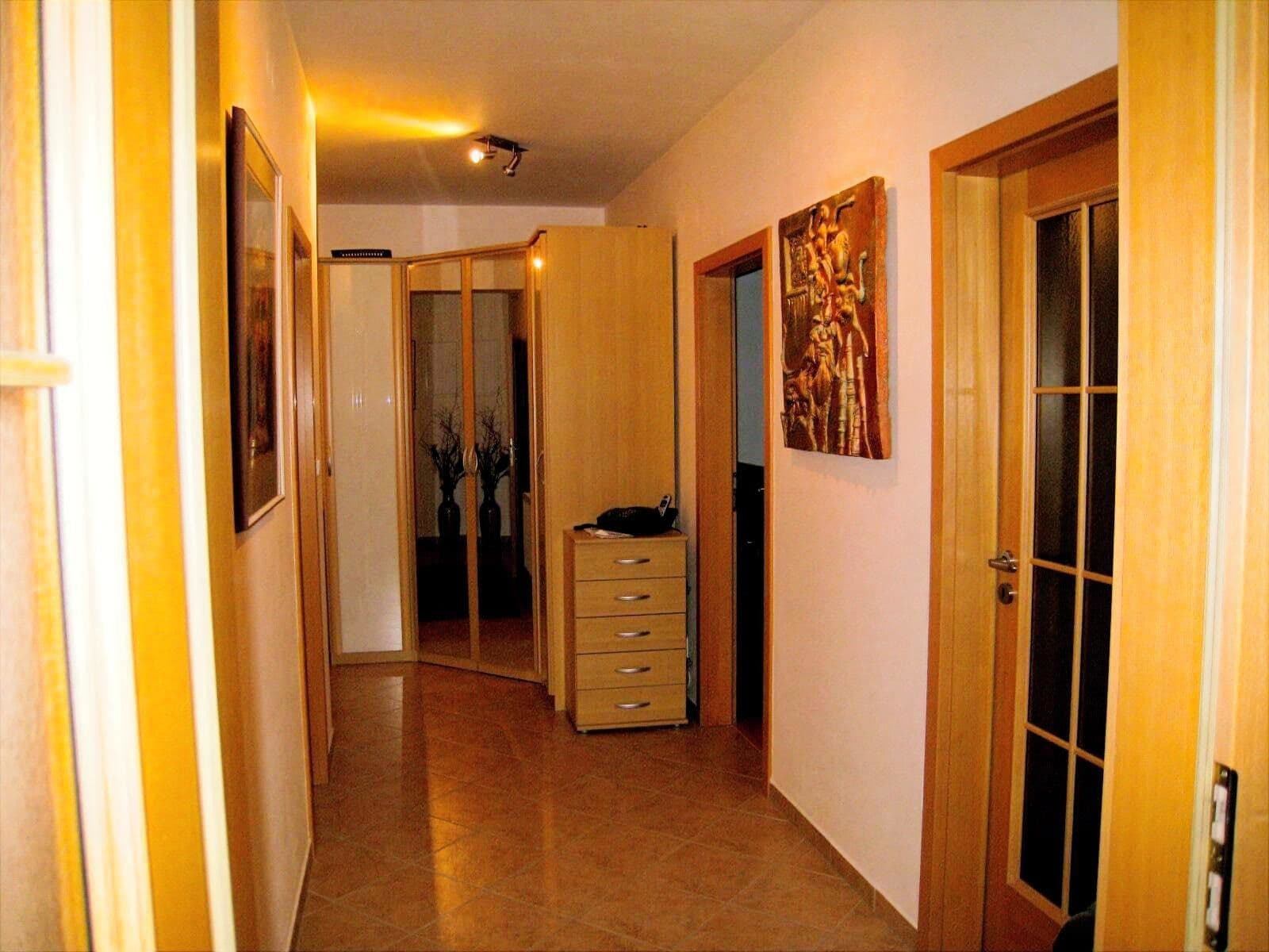 2 bedroom with open-plan kitchen flat to rent, 106 m², Pod Cihelnou, Prague, Prague 2 bedroom with open-plan kitchen flat to rent, 106 m², Pod Cihelnou, Prague, Prague