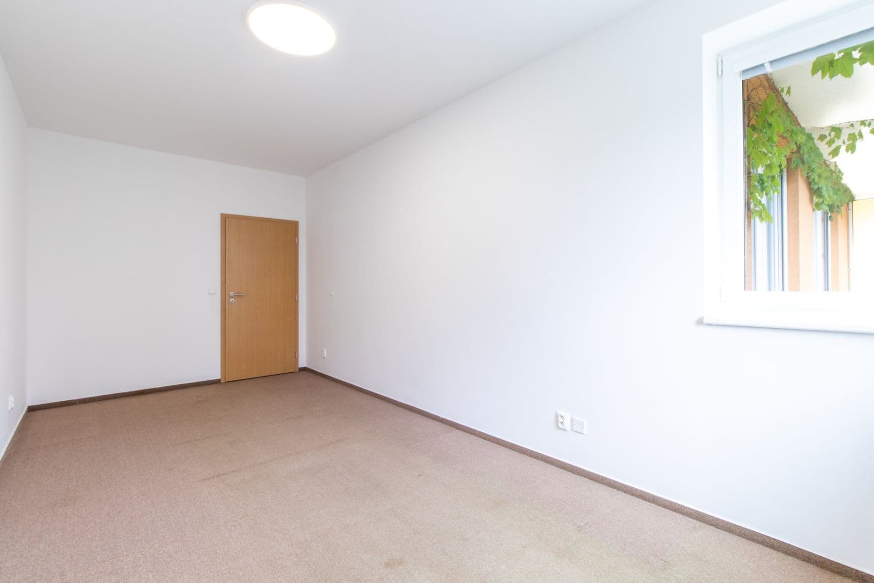 2 bedroom with open-plan kitchen flat to rent, 79 m², Sicherova, Prague, Prague 2 bedroom with open-plan kitchen flat to rent, 79 m², Sicherova, Prague, Prague