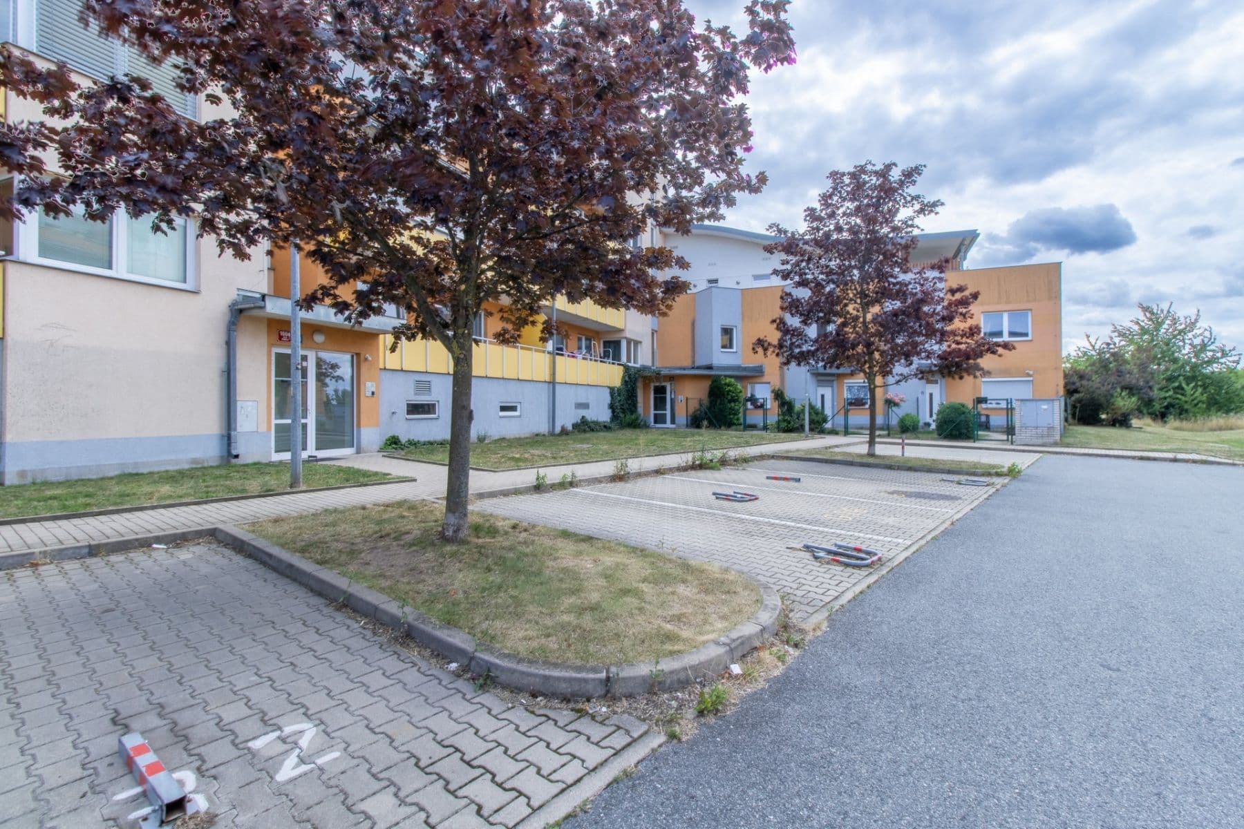 2 bedroom with open-plan kitchen flat to rent, 79 m², Sicherova, Prague, Prague 2 bedroom with open-plan kitchen flat to rent, 79 m², Sicherova, Prague, Prague