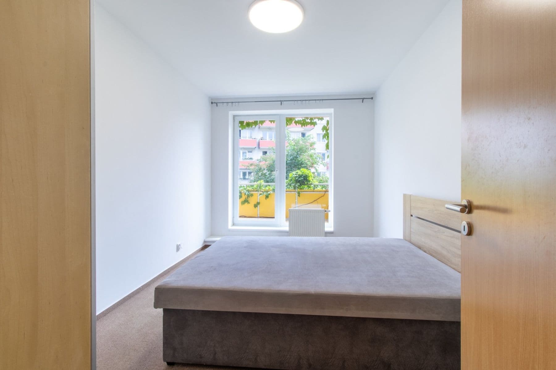 2 bedroom with open-plan kitchen flat to rent, 79 m², Sicherova, Prague, Prague 2 bedroom with open-plan kitchen flat to rent, 79 m², Sicherova, Prague, Prague