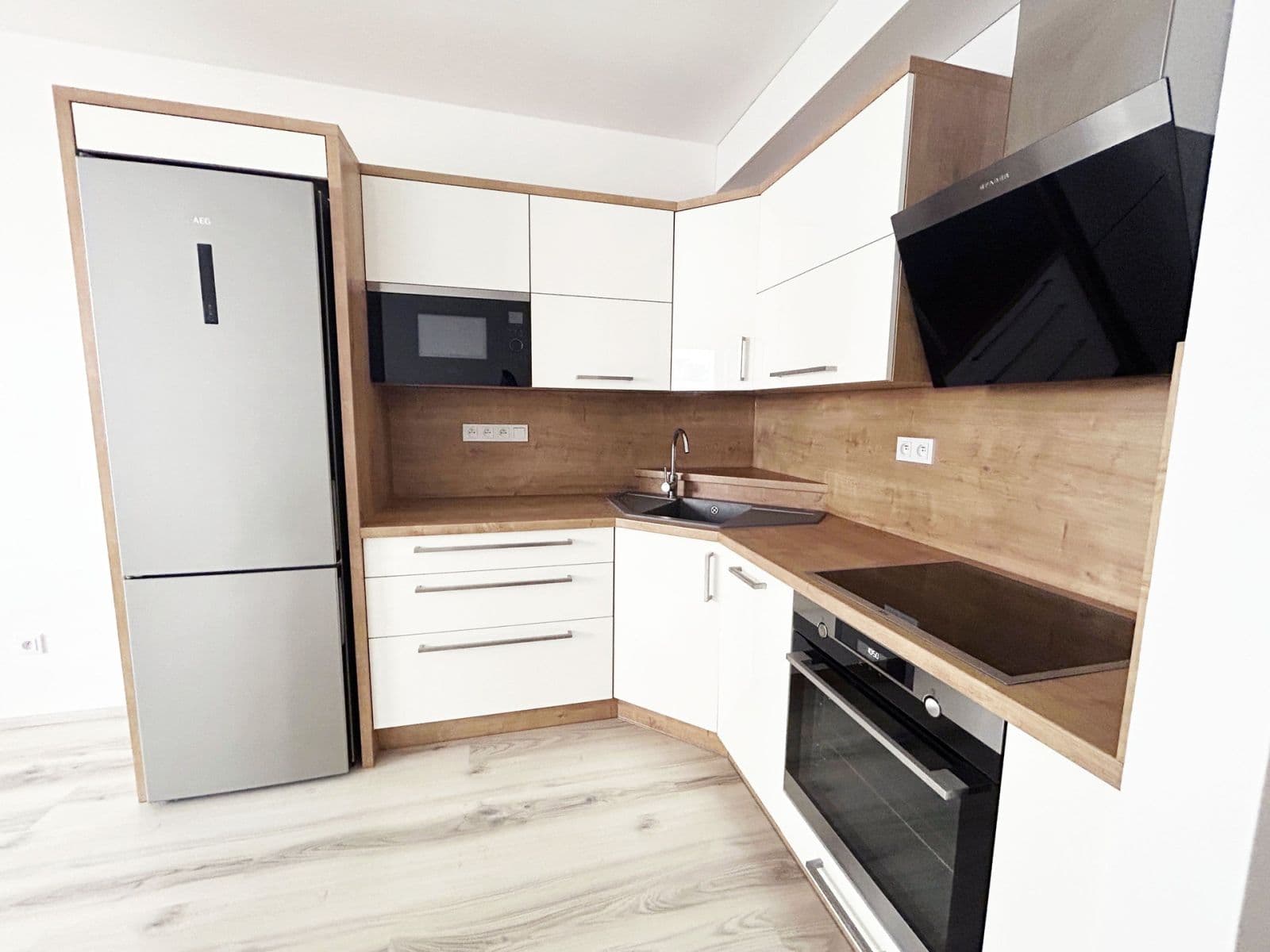 1 bedroom with open-plan kitchen flat to rent, 51 m², Vrchlického, Poděbrady, Středočeský Region 1 bedroom with open-plan kitchen flat to rent, 51 m², Vrchlického, Poděbrady, Středočeský Region