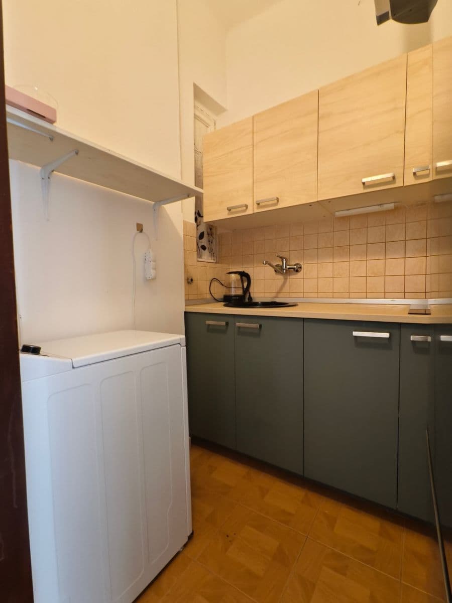 2 bedroom flat to rent, 40 m², Na Úlehli, Prague, Prague 2 bedroom flat to rent, 40 m², Na Úlehli, Prague, Prague
