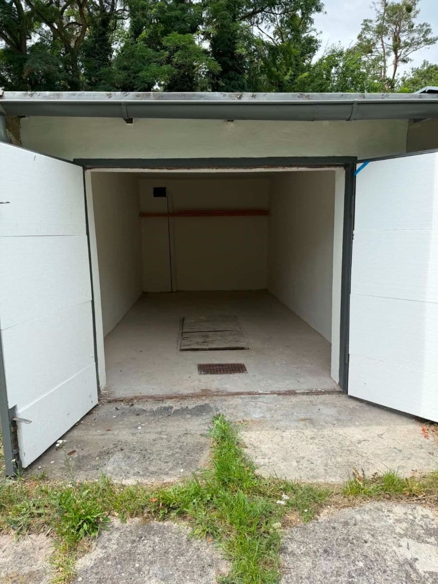garage for sale, 19 m², Zličská, Kolín, Středočeský Region garage for sale, 19 m², Zličská, Kolín, Středočeský Region