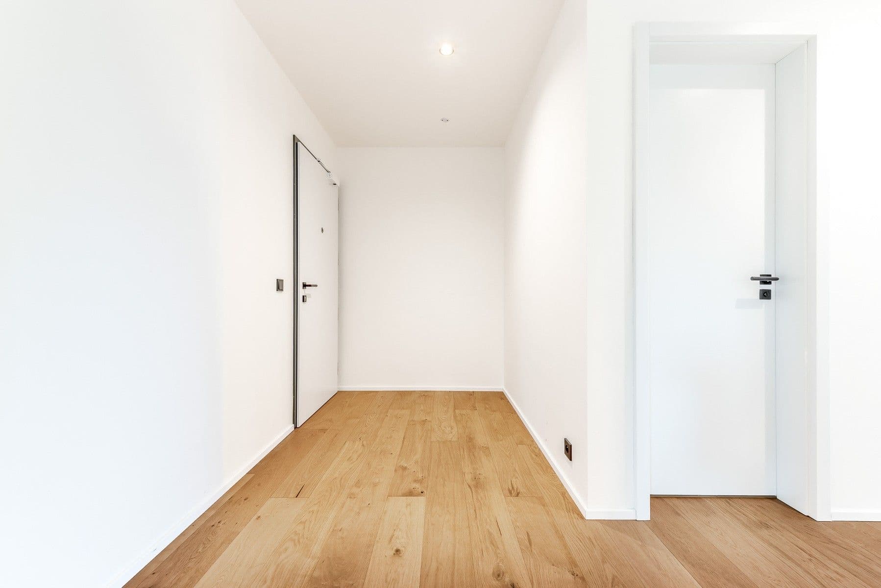 2 bedroom with open-plan kitchen flat for sale, 92 m², Grafická, Prague, Prague 2 bedroom with open-plan kitchen flat for sale, 92 m², Grafická, Prague, Prague