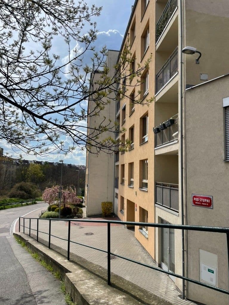 1 bedroom flat to rent, 40 m², Pod Stupni, Prague, Prague 1 bedroom flat to rent, 40 m², Pod Stupni, Prague, Prague