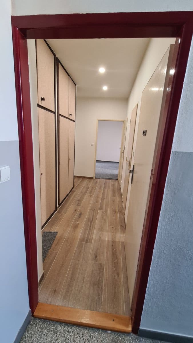 2 bedroom flat to rent, 66 m², Na Topolce, Prague, Prague 2 bedroom flat to rent, 66 m², Na Topolce, Prague, Prague