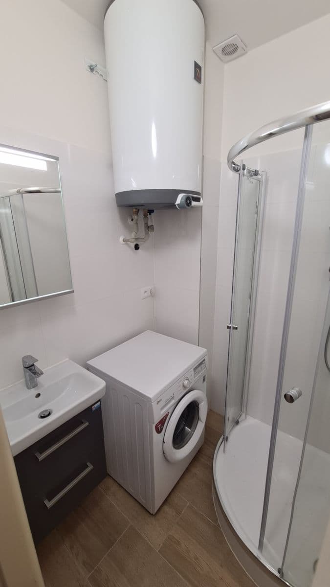 2 bedroom flat to rent, 66 m², Na Topolce, Prague, Prague 2 bedroom flat to rent, 66 m², Na Topolce, Prague, Prague