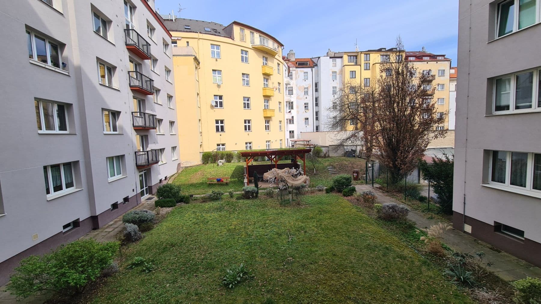 2 bedroom flat to rent, 66 m², Na Topolce, Prague, Prague 2 bedroom flat to rent, 66 m², Na Topolce, Prague, Prague