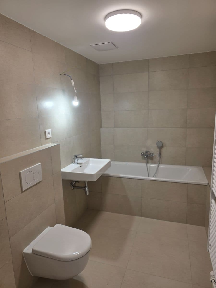Studio flat to rent, 39 m², Brno, Jihomoravský Region Studio flat to rent, 39 m², Brno, Jihomoravský Region