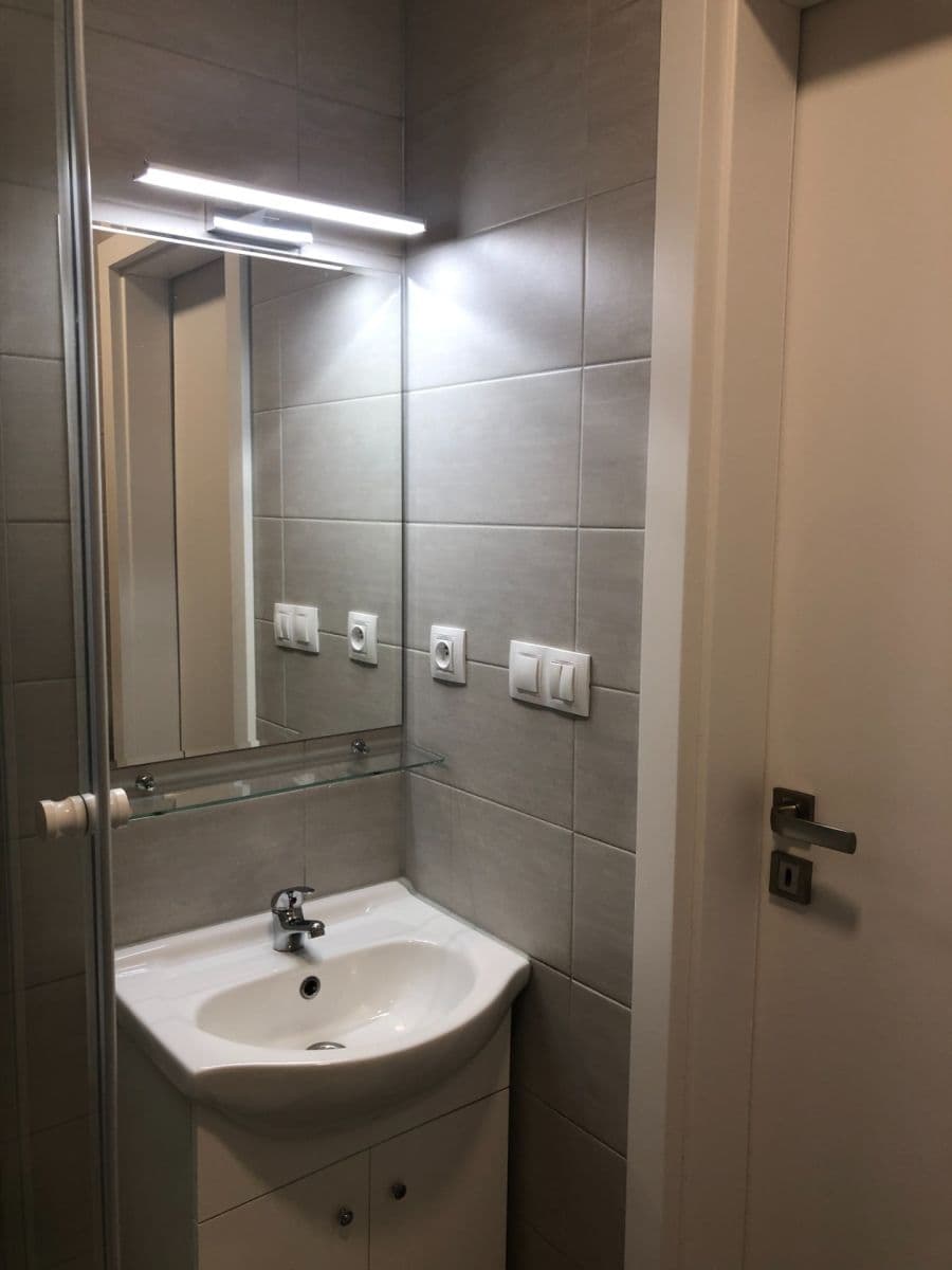 Studio flat to rent, 20 m², Vysočanská, Prague, Prague Studio flat to rent, 20 m², Vysočanská, Prague, Prague