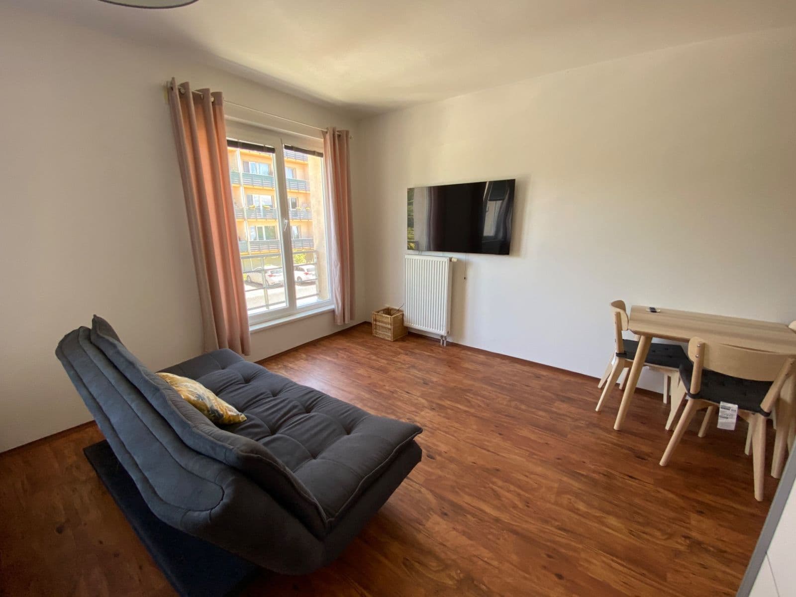 Studio flat to rent, 38 m², Topělecká, Písek, Jihočeský Region Studio flat to rent, 38 m², Topělecká, Písek, Jihočeský Region