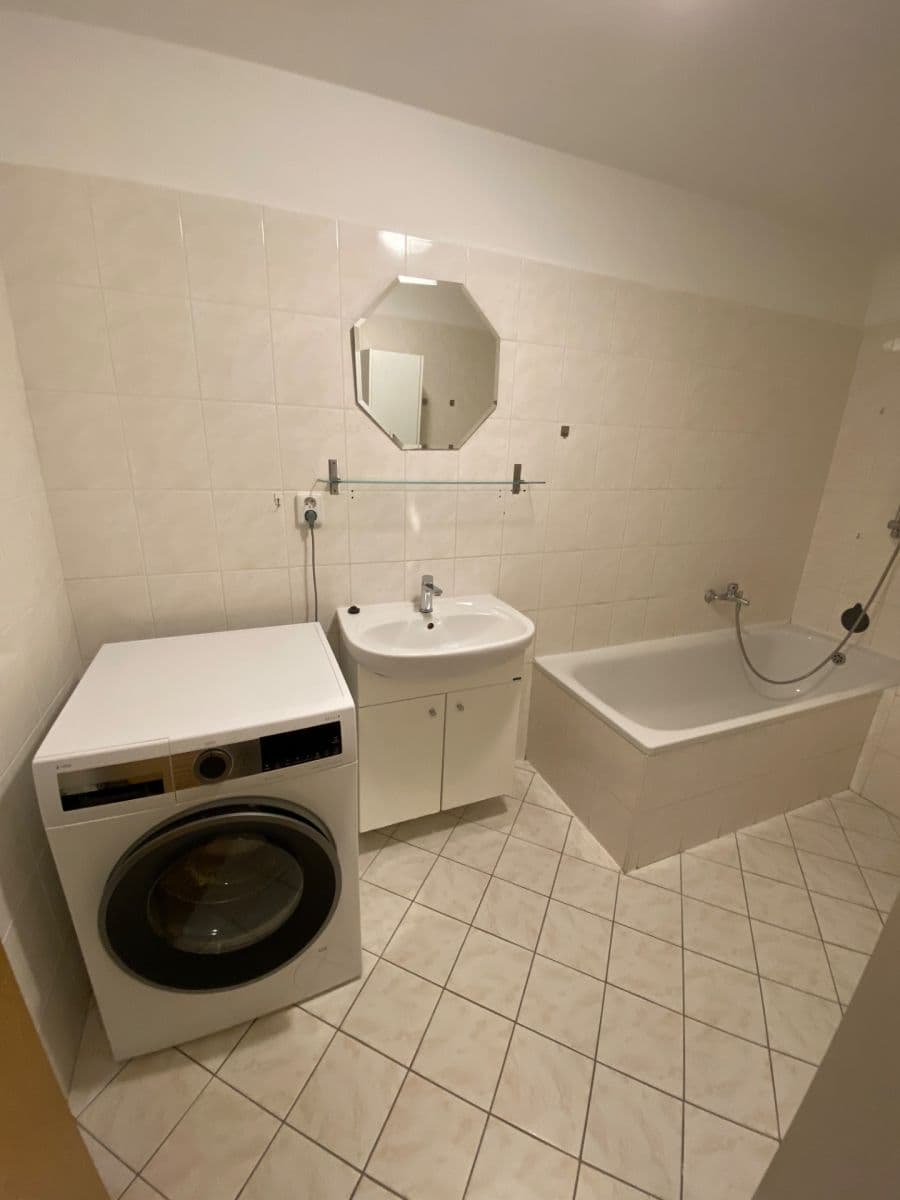 Studio flat to rent, 38 m², Topělecká, Písek, Jihočeský Region Studio flat to rent, 38 m², Topělecká, Písek, Jihočeský Region