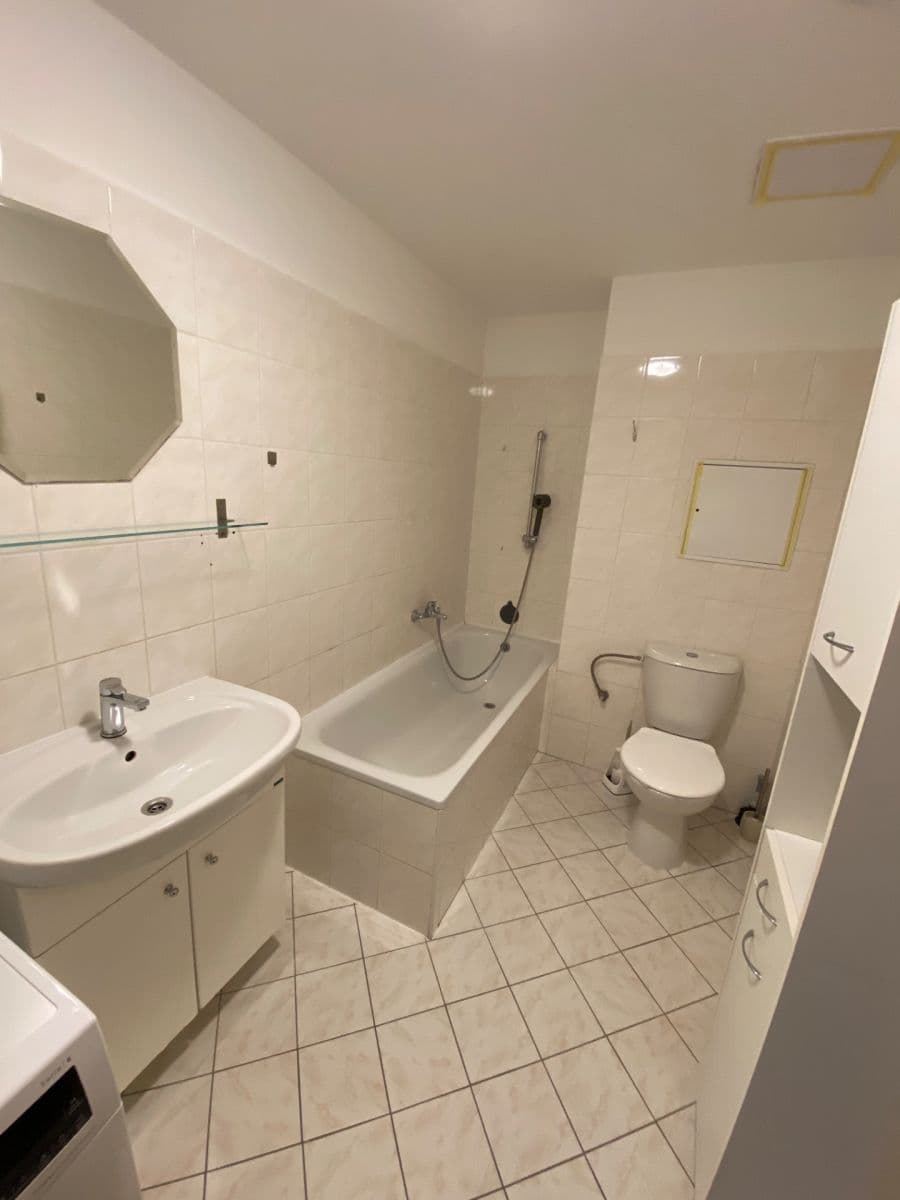Studio flat to rent, 38 m², Topělecká, Písek, Jihočeský Region Studio flat to rent, 38 m², Topělecká, Písek, Jihočeský Region