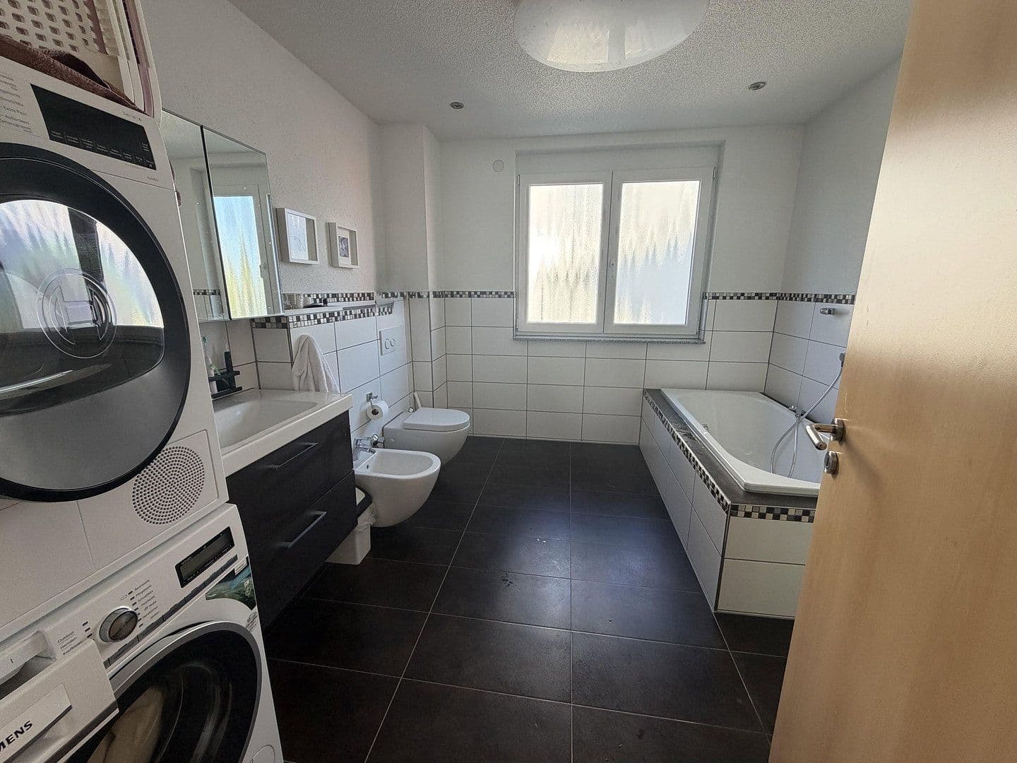 4 bedroom with open-plan kitchen flat for sale, 180 m², March, Baden-Württemberg 4 bedroom with open-plan kitchen flat for sale, 180 m², March, Baden-Württemberg