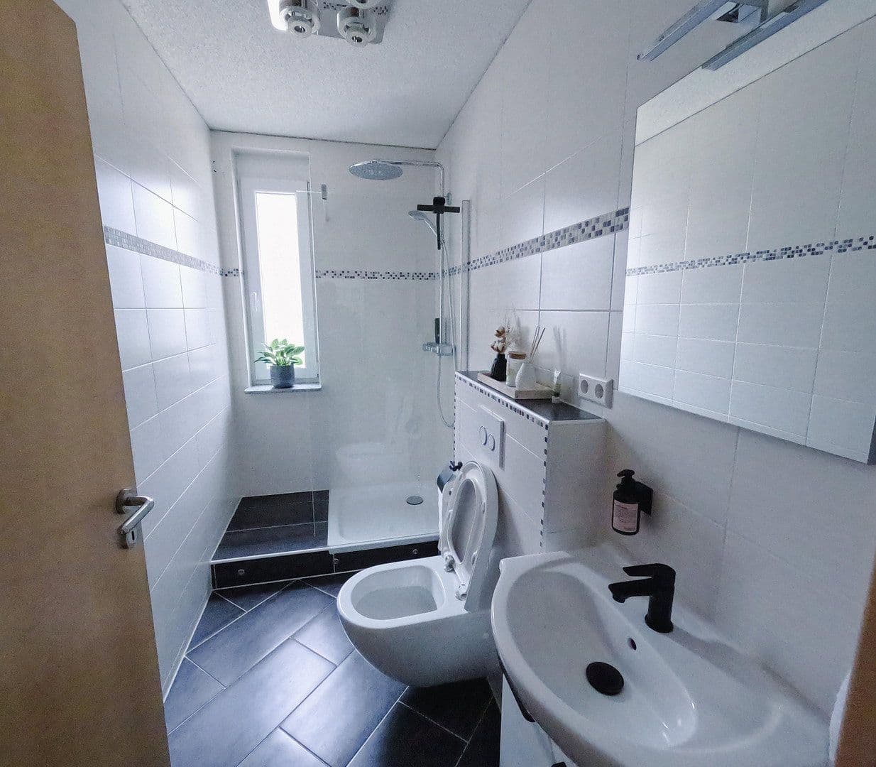 4 bedroom with open-plan kitchen flat for sale, 180 m², March, Baden-Württemberg 4 bedroom with open-plan kitchen flat for sale, 180 m², March, Baden-Württemberg