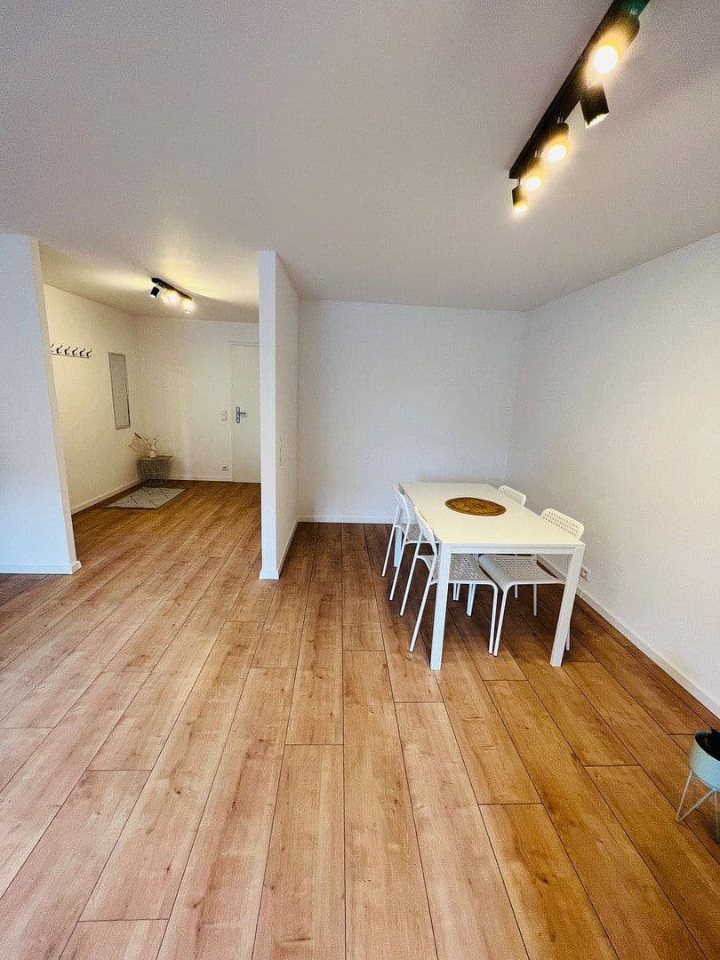 2 bedroom with open-plan kitchen flat to rent, 79 m², Zeppelinstr. 8, Uhingen, Baden-Württemberg 2 bedroom with open-plan kitchen flat to rent, 79 m², Zeppelinstr. 8, Uhingen, Baden-Württemberg
