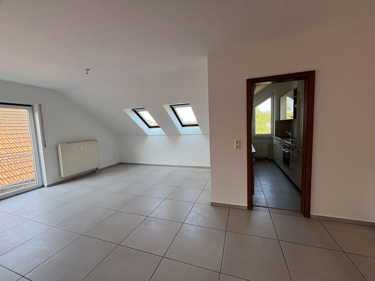 2 bedroom flat to rent, 61 m², Kraichtal, Baden-Württemberg 2 bedroom flat to rent, 61 m², Kraichtal, Baden-Württemberg