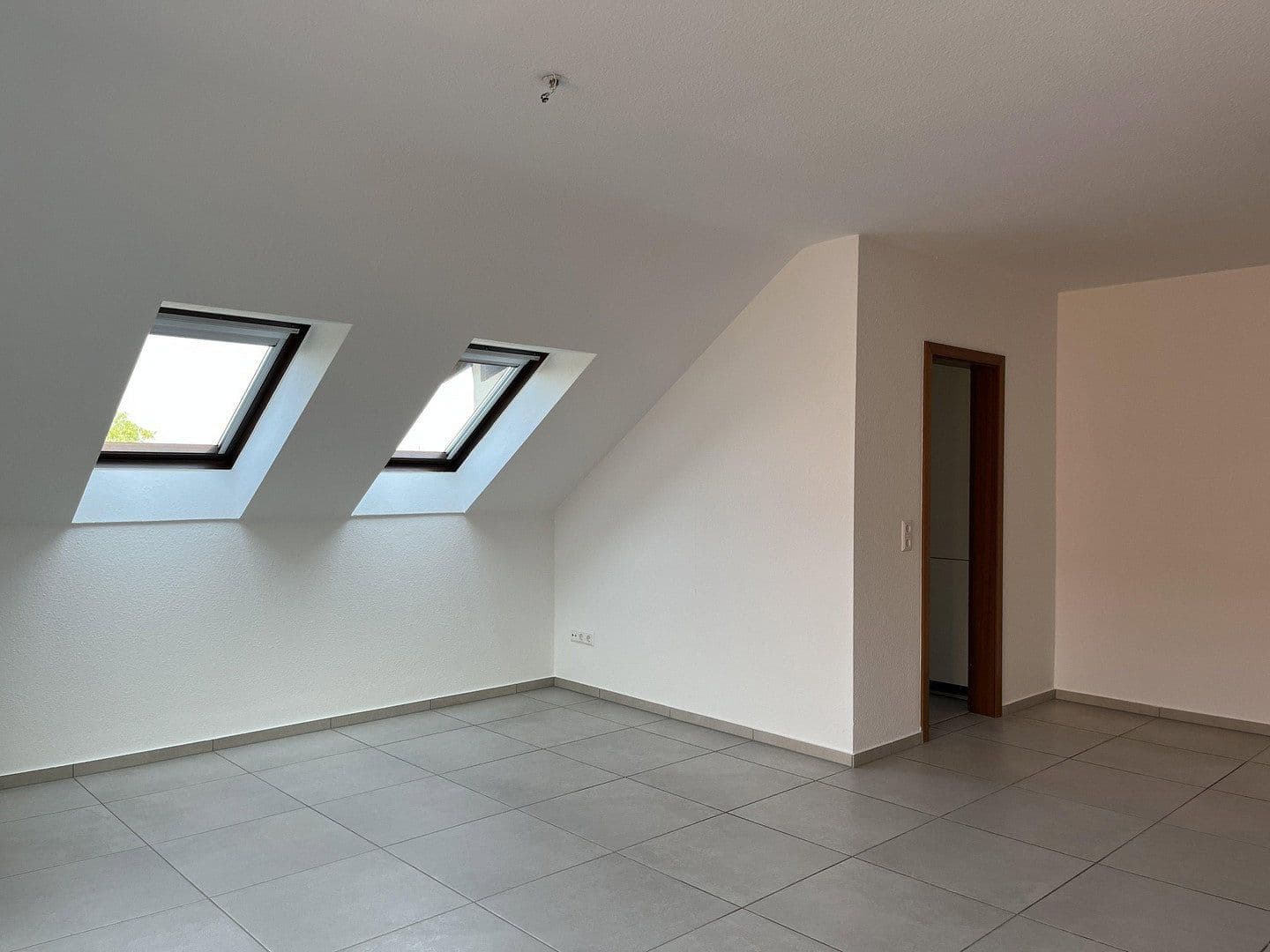 2 bedroom flat to rent, 61 m², Kraichtal, Baden-Württemberg 2 bedroom flat to rent, 61 m², Kraichtal, Baden-Württemberg