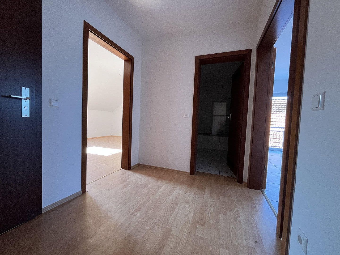 2 bedroom flat to rent, 61 m², Kraichtal, Baden-Württemberg 2 bedroom flat to rent, 61 m², Kraichtal, Baden-Württemberg