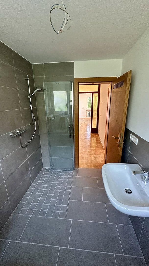 4 bedroom flat to rent, 112 m², Gerbrunn, Bavaria 4 bedroom flat to rent, 112 m², Gerbrunn, Bavaria