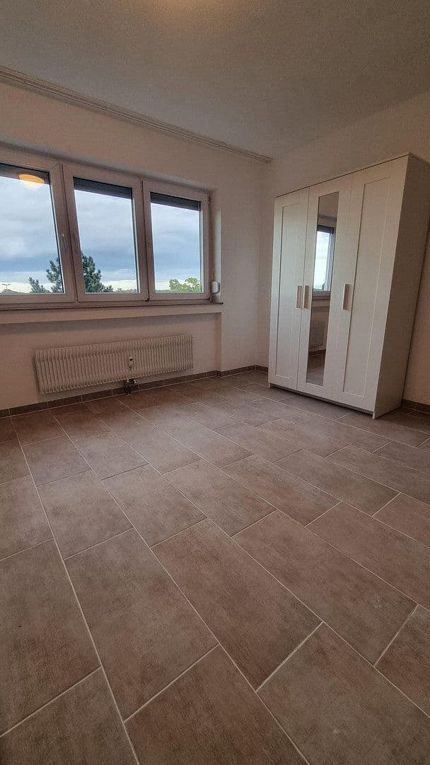 3 bedroom flat to rent, 70 m², Rüsselsheim am Main, Hesse 3 bedroom flat to rent, 70 m², Rüsselsheim am Main, Hesse