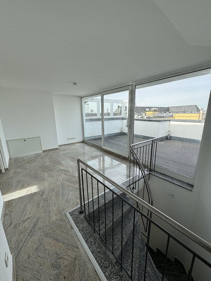 2 bedroom with open-plan kitchen flat to rent, 123 m², Köln, North Rhine-Westphalia 2 bedroom with open-plan kitchen flat to rent, 123 m², Köln, North Rhine-Westphalia