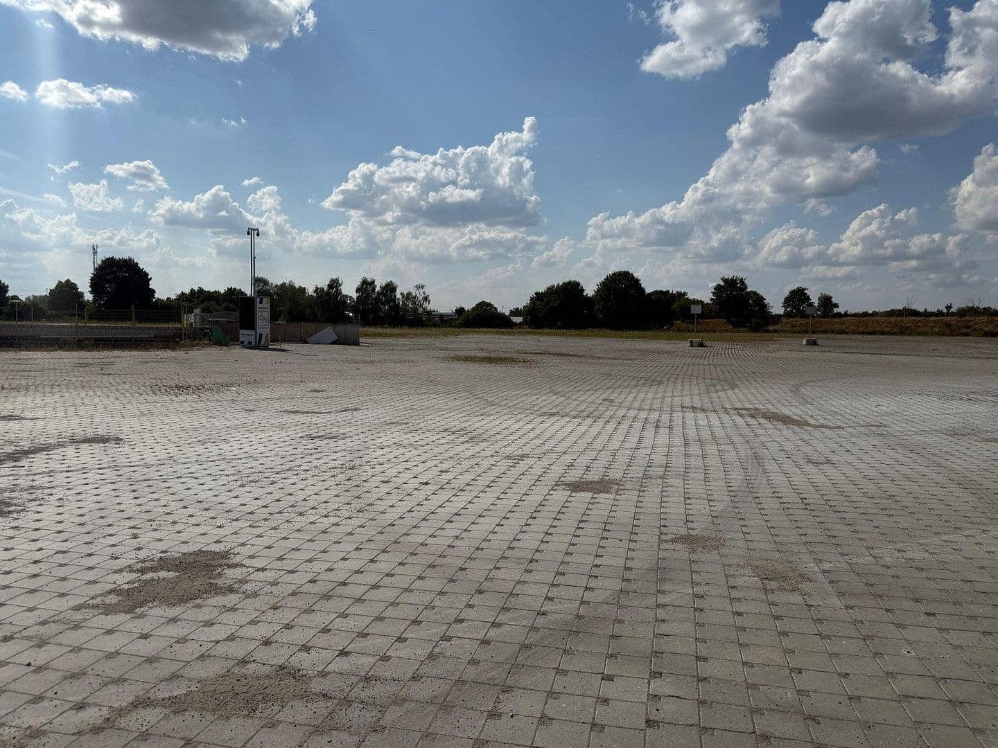 plot to rent, 40,000 m², Merseburg, Saxony-Anhalt plot to rent, 40,000 m², Merseburg, Saxony-Anhalt