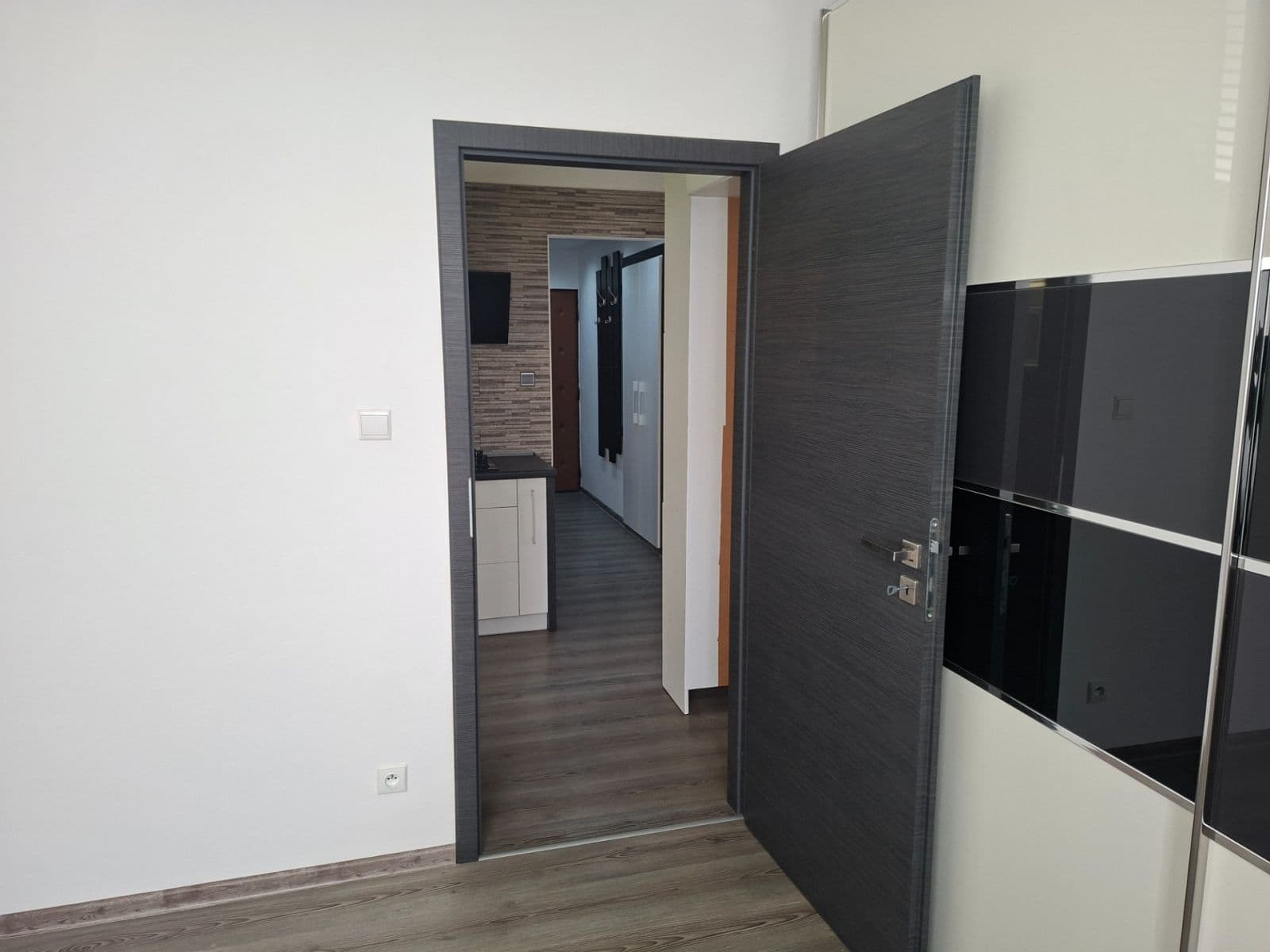 3 bedroom flat to rent, 75 m², Víta Nejedlého, Chrudim, Pardubický Region 3 bedroom flat to rent, 75 m², Víta Nejedlého, Chrudim, Pardubický Region