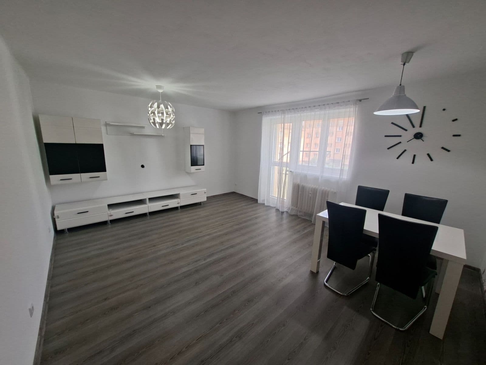 3 bedroom flat to rent, 75 m², Víta Nejedlého, Chrudim, Pardubický Region 3 bedroom flat to rent, 75 m², Víta Nejedlého, Chrudim, Pardubický Region