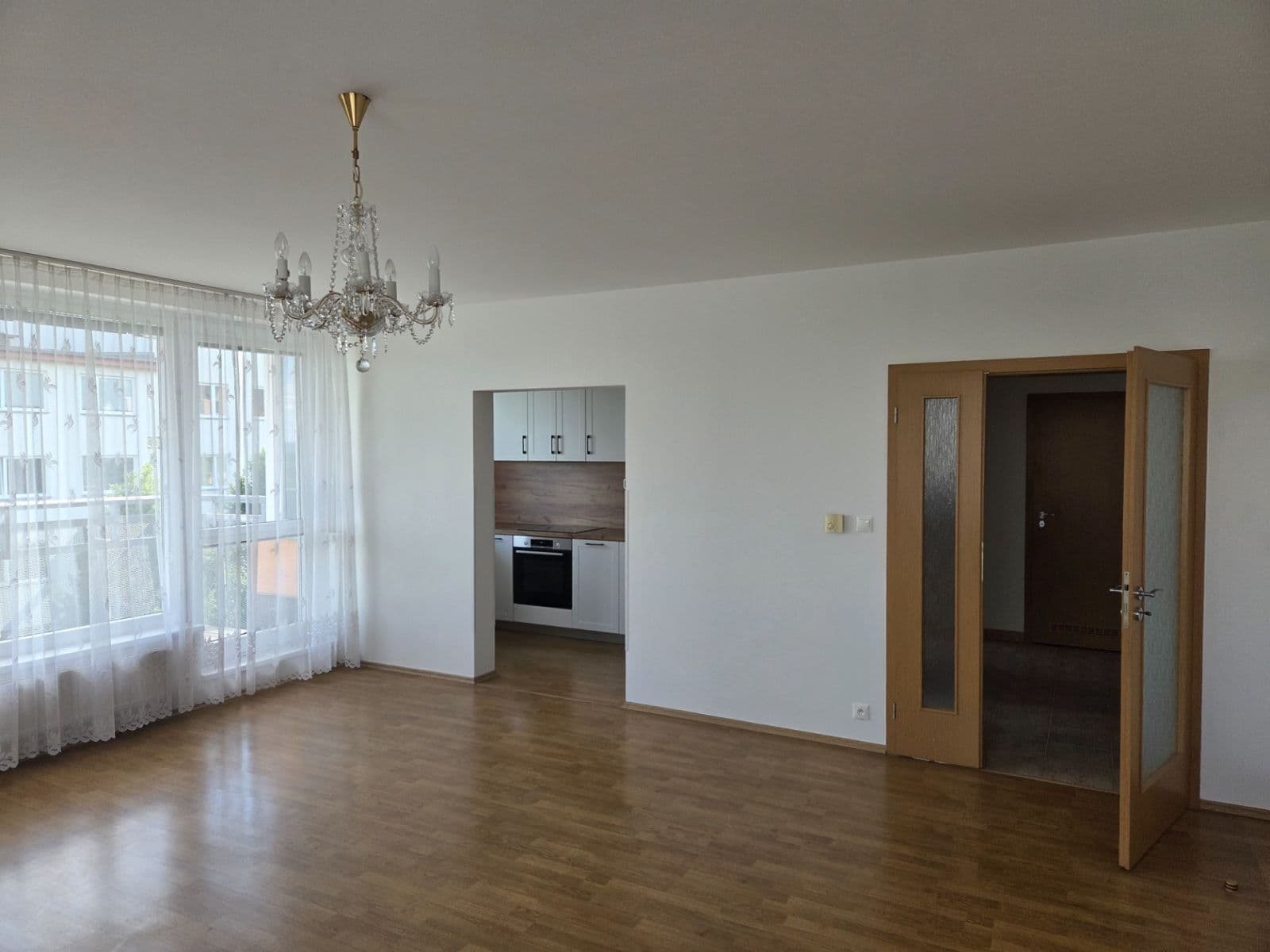 2 bedroom with open-plan kitchen flat to rent, 89 m², Symfonická, Prague, Prague 2 bedroom with open-plan kitchen flat to rent, 89 m², Symfonická, Prague, Prague