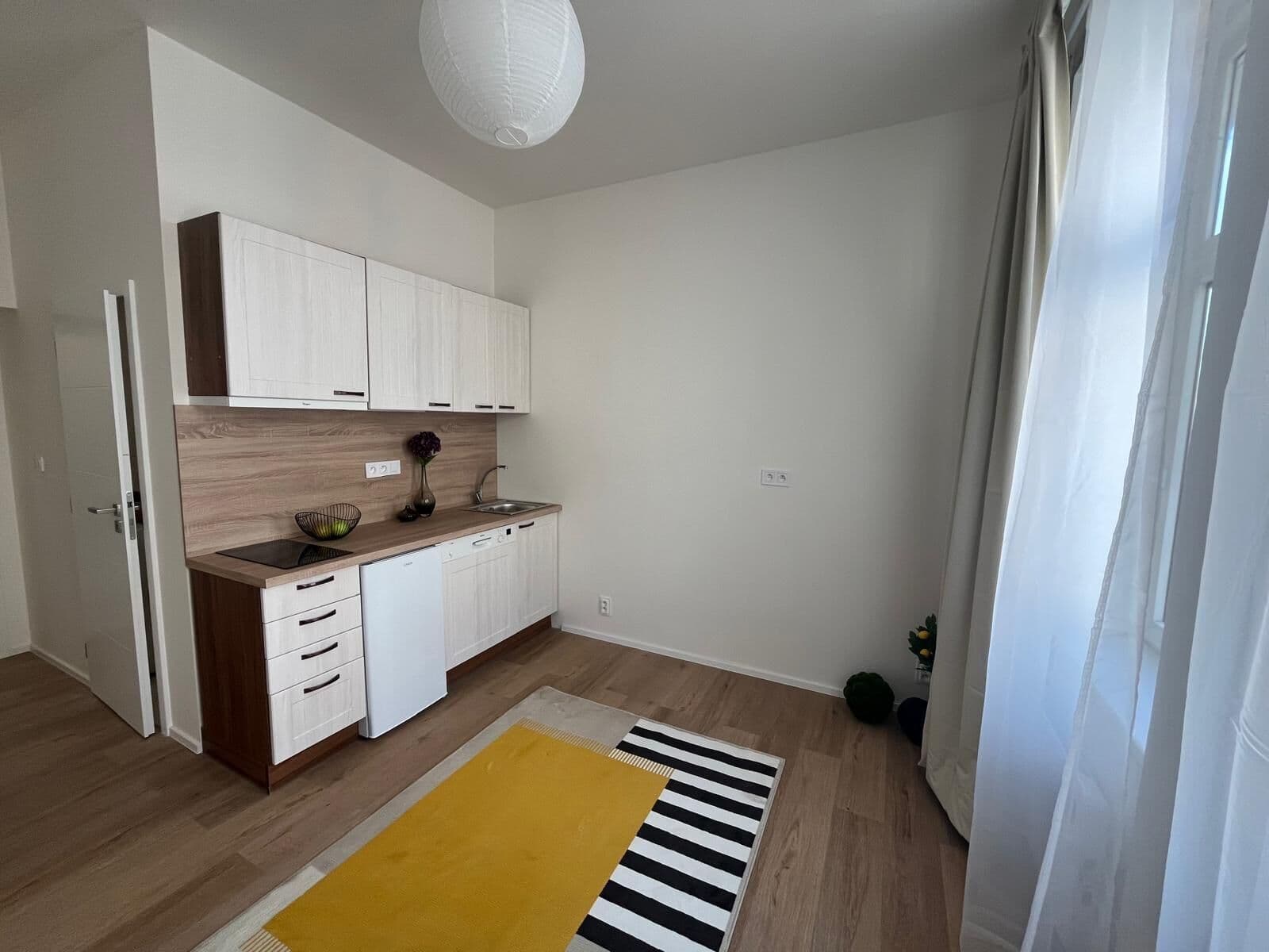 Studio flat to rent, 19 m², Kolmá, Prague, Prague Studio flat to rent, 19 m², Kolmá, Prague, Prague