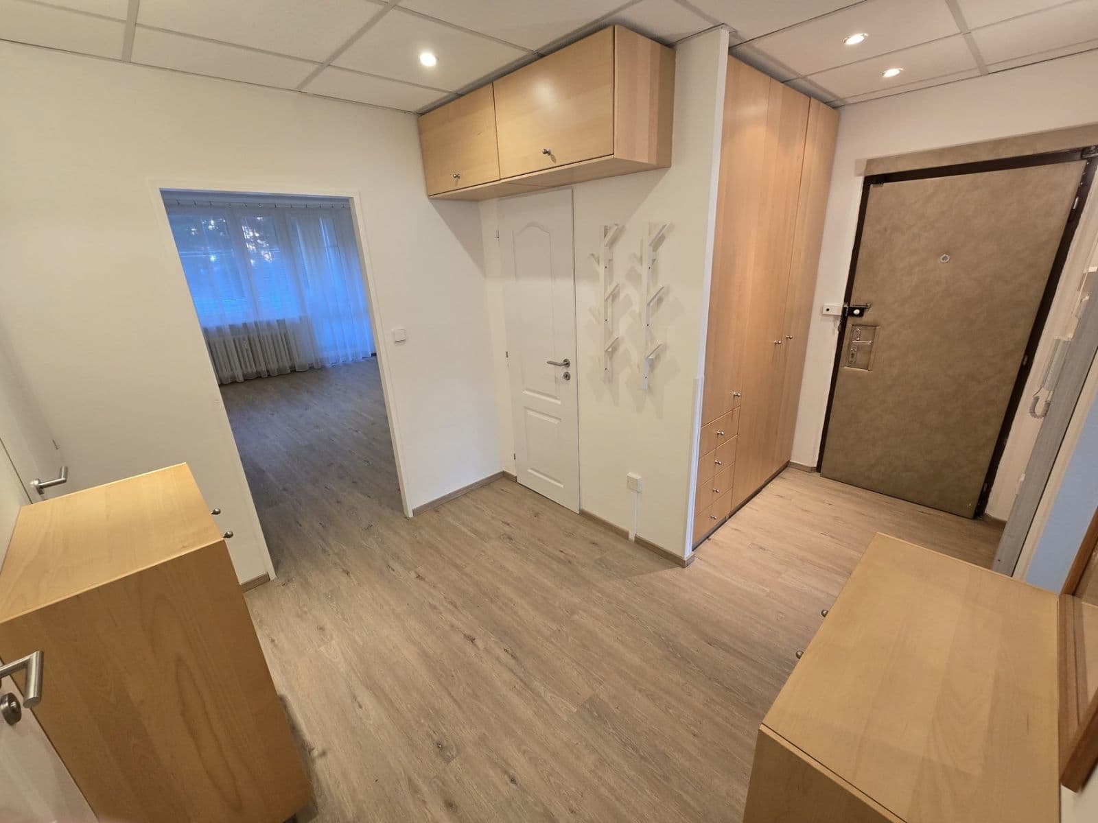 2 bedroom with open-plan kitchen flat to rent, 77 m², Dědinova, Prague, Prague 2 bedroom with open-plan kitchen flat to rent, 77 m², Dědinova, Prague, Prague