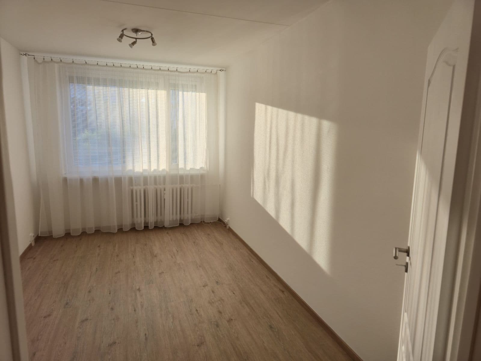 2 bedroom with open-plan kitchen flat to rent, 77 m², Dědinova, Prague, Prague 2 bedroom with open-plan kitchen flat to rent, 77 m², Dědinova, Prague, Prague