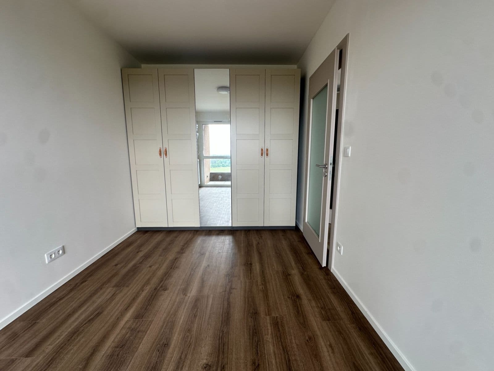 1 bedroom with open-plan kitchen flat to rent, 50 m², Arnošta Valenty, Prague, Prague 1 bedroom with open-plan kitchen flat to rent, 50 m², Arnošta Valenty, Prague, Prague