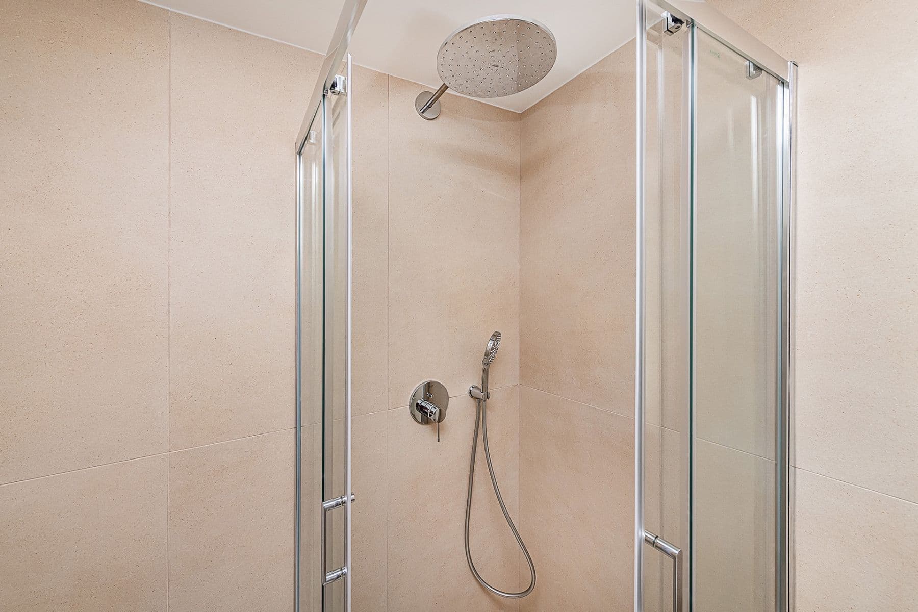 3 bedroom with open-plan kitchen flat for sale, 80 m², U Slavie, Prague, Prague 3 bedroom with open-plan kitchen flat for sale, 80 m², U Slavie, Prague, Prague