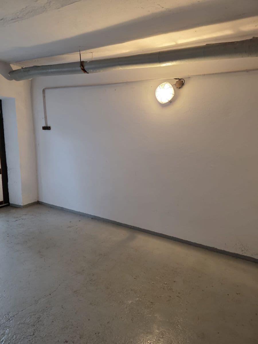 garage to rent, 15 m², Prague, Prague garage to rent, 15 m², Prague, Prague