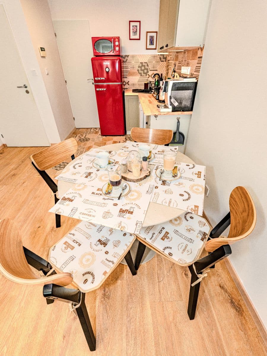 1 bedroom with open-plan kitchen flat to rent, 39 m², Pod Beránkou, Prague, Prague 1 bedroom with open-plan kitchen flat to rent, 39 m², Pod Beránkou, Prague, Prague
